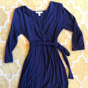 Gap 3/4 sleeve navy wrap maternity dress, size XS